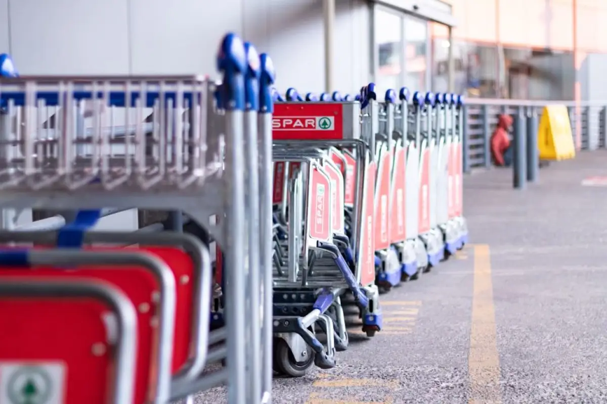 Biedronka store queue