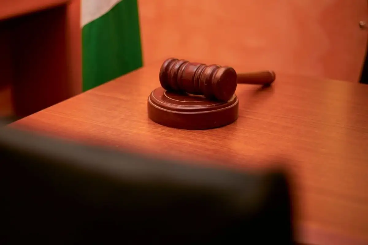 court gavel justice